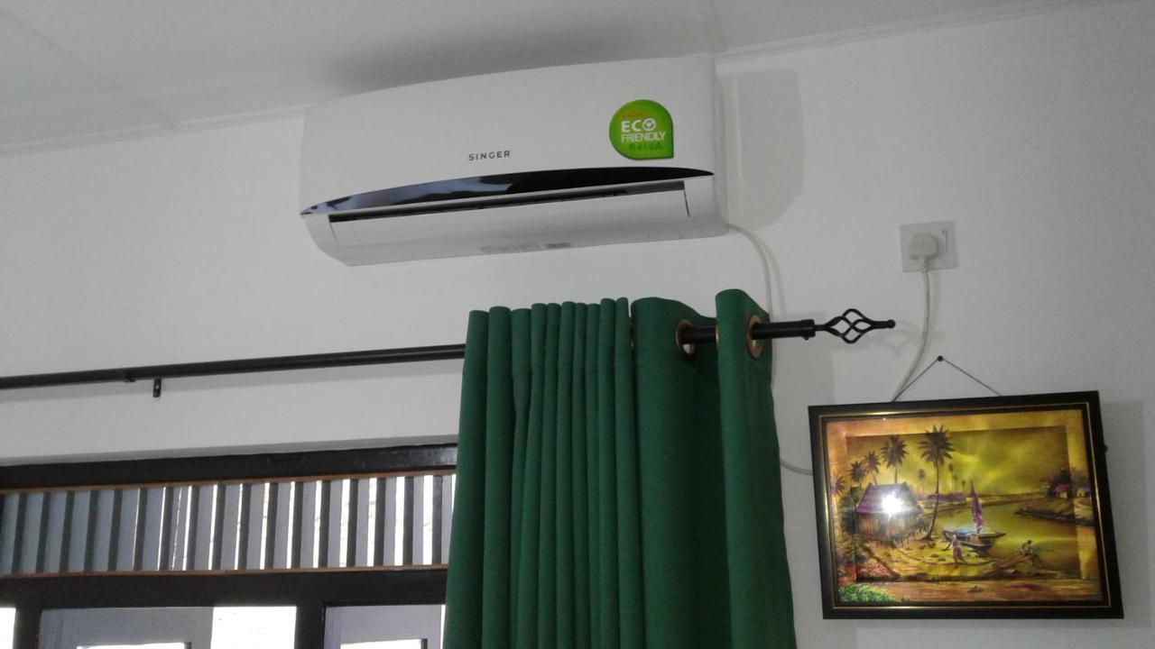 Water Front Home Stay And Resort 아누라다푸라 외부 사진