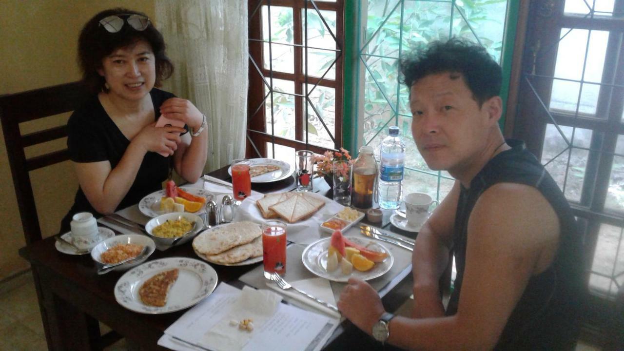 Water Front Home Stay And Resort 아누라다푸라 외부 사진